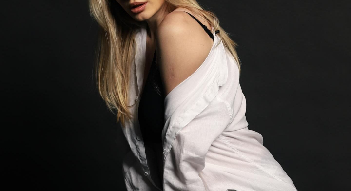 A venit barza! Una dintre cele mai cunoscute nutriționiste de la noi a născut - FOTO A venit barza! Una dintre cele mai cunoscute nutriționiste de la noi a născut - FOTO