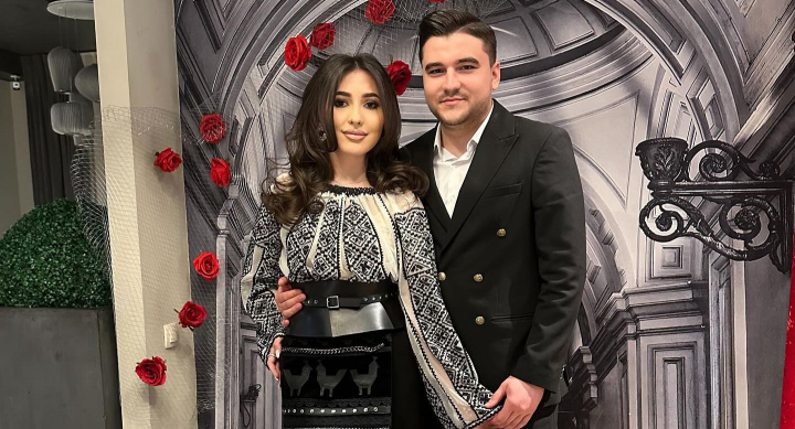 Laurenţia Coptileţ a cântat pentru prima dată alături de iubitul ei, Daniel Sandu. Cum le-a reușit: „E omul care mă susține cel mai mult” - VIDEO Laurenţia Coptileţ a cântat pentru prima dată alături de iubitul ei, Daniel Sandu. Cum le-a reușit: „E omul care mă susține cel mai mult” - VIDEO