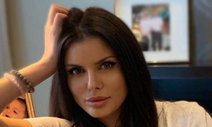 Imagini rare cu băieții Ilenei Lazariuc și ai lui Ion Țiriac Jr.! Cum s-a lăsat fotografiată fosta noră a celui mai bogat român în ziua în care a împlinit 42 de ani
