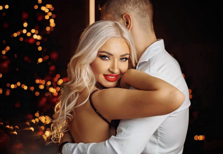 Ala Zasmenco - luată la întrebări! Când urmează nunta cu luptătorul Denis Crețu - VIDEO Ala Zasmenco - luată la întrebări! Când urmează nunta cu luptătorul Denis Crețu - VIDEO