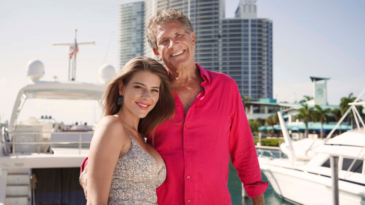 O tânără de 23 de ani a acceptat să se mărite cu un milionar de 70 de ani. Ce s-a întâmplat în ziua nunții O tânără de 23 de ani a acceptat să se mărite cu un milionar de 70 de ani. Ce s-a întâmplat în ziua nunții