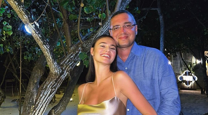 Nina Crețu și Renato Usatîi s-au împăcat? Ce detalii au dat-o de gol pe sora lui Emilian Crețu - VIDEO Nina Crețu și Renato Usatîi s-au împăcat? Ce detalii au dat-o de gol pe sora lui Emilian Crețu - VIDEO