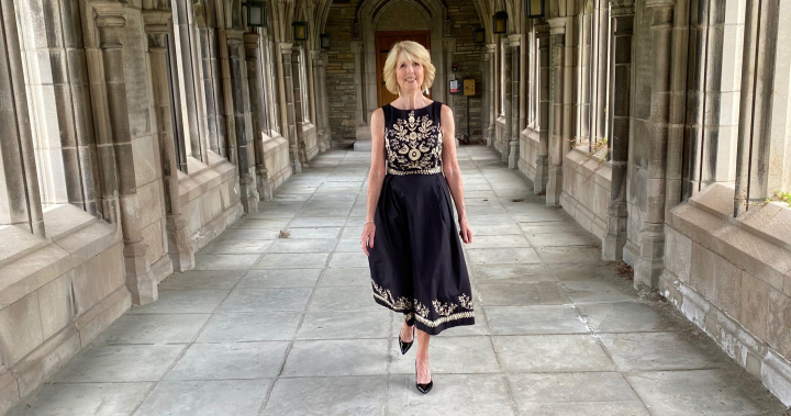 Are 77 de ani, dar nu se sfiește să-și arate silueta: „Sunt criticată zilnic pentru felul în care mă îmbrac” - FOTO/VIDEO Are 77 de ani, dar nu se sfiește să-și arate silueta: „Sunt criticată zilnic pentru felul în care mă îmbrac” - FOTO/VIDEO