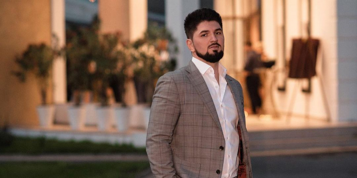 Vasile Macovei își vinde mașina! Prețul pe care-l cere pentru Mercedes-ul său: „O dau de pomană” - FOTO
