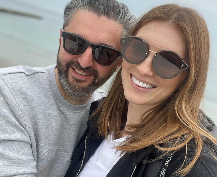 Surprize pentru viitorii miri de la Adrian Ursu și Irina Negara! Ce au pregătit soții: „Ne-am unit ca să bucurăm oamenii pentru fidelitate, dar...” - VIDEO Surprize pentru viitorii miri de la Adrian Ursu și Irina Negara! Ce au pregătit soții: „Ne-am unit ca să bucurăm oamenii pentru fidelitate, dar...” - VIDEO