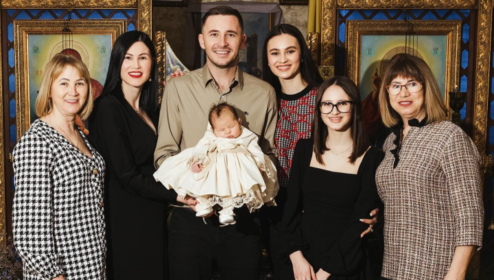 Pregătiri de Paști la Negureni! Familia Crețu s-a pus pe treabă: „Emiian avea obiceiul de a face curățenie generală peste tot” - VIDEO
Pregătiri de Paști la Negureni! Familia Crețu s-a pus pe treabă: „Emiian avea obiceiul de a face curățenie generală peste tot” - VIDEO