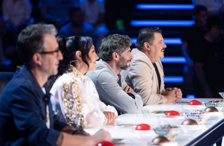 Juriul și prezentatorii au decis! Cine sunt cei 24 de semifinaliști de la Românii au talent sezonul 14 Juriul și prezentatorii au decis! Cine sunt cei 24 de semifinaliști de la Românii au talent sezonul 14