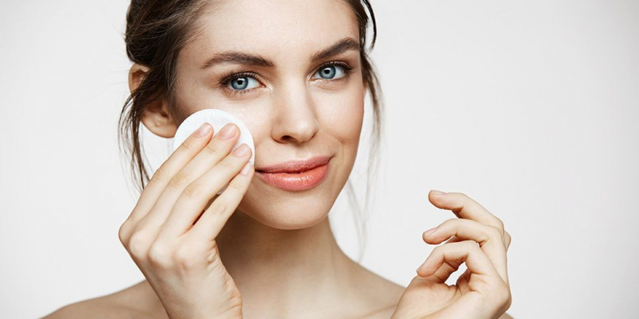 Rutina de îngrijire a tenului, vara! Care sunt cei mai importanți pași după care trebuie să ne ghidăm - VIDEO Rutina de îngrijire a tenului, vara! Care sunt cei mai importanți pași după care trebuie să ne ghidăm - VIDEO