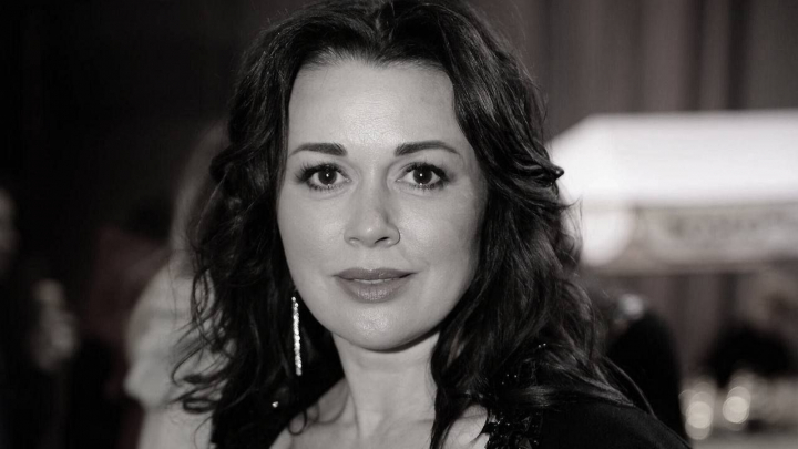 Lacrimi și durere! Mesajele vedetelor după moartea Anastasiei Zavorotnyuk: „Foarte mult s-a luptat cu boala” - FOTO Lacrimi și durere! Mesajele vedetelor după moartea Anastasiei Zavorotnyuk: „Foarte mult s-a luptat cu boala” - FOTO