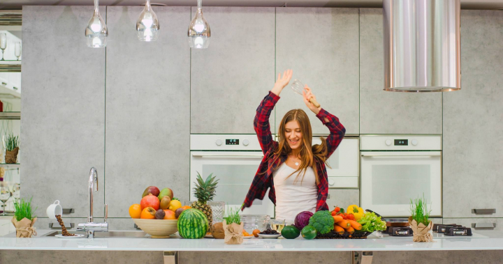 Inghețată cu căpșuni și banane by Valerie’s Food! Cea mai rapidă și sănătoasă rețetă - VIDEO Inghețată cu căpșuni și banane by Valerie’s Food! Cea mai rapidă și sănătoasă rețetă - VIDEO