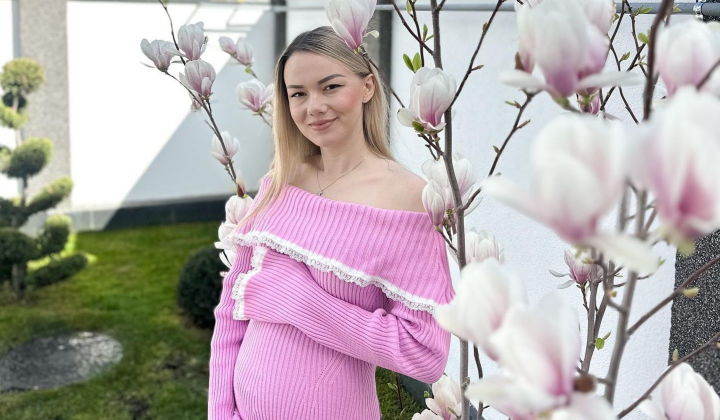 Încă un Porsche pe străzile din Chișinău! Ce reacție a avut Rodica Untilă când soțul i-a dăruit o nouă jucărie pe roți - VIDEO