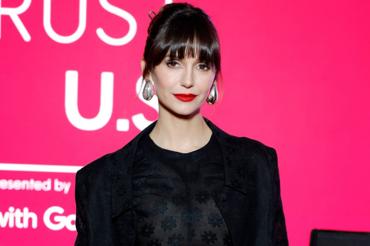 Pe patul de spital și cu ochii în lacrimi! Cum a decurs operația la care a fost supusă Nina Dobrev, îndrăgita acriță din serialul-fenomen Jurnalele vampirilor - FOTO