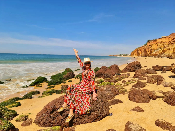 A vizitat 145 de ţări în 5 ani doar cu rucsacul în spate! Cine este moldoveanca care vrea să facă ocolul lumii - VIDEO A vizitat 145 de ţări în 5 ani doar cu rucsacul în spate! Cine este moldoveanca care vrea să facă ocolul lumii - VIDEO