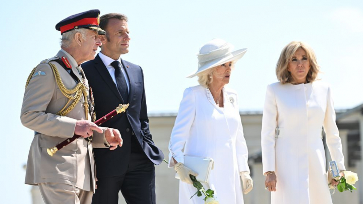 Momentul stânjenitor în care a fost pusă Regina Camilla. Gafa uriașă a fost făcută chiar de prima-doamnă a Franței, Brigitte Macron Momentul stânjenitor în care a fost pusă Regina Camilla. Gafa uriașă a fost făcută chiar de prima-doamnă a Franței, Brigitte Macron
