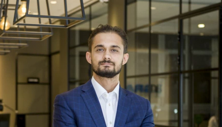 Specialist în tot ce înseamnă fațade și piatră! Cum a început Marcel Vutcariov să exceleze în domeniu - VIDEO Specialist în tot ce înseamnă fațade și piatră! Cum a început Marcel Vutcariov să exceleze în domeniu - VIDEO