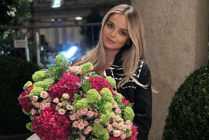 Anastasia Fotachi mai are o soră! Cât de mult seamănă cele două, dar și de la cine au moștenit frumusețea - FOTO Anastasia Fotachi mai are o soră! Cât de mult seamănă cele două, dar și de la cine au moștenit frumusețea - FOTO