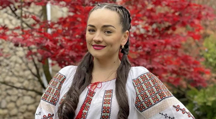 Luciana Spînu, descusută de secrete! Cum se înțelege cu socrul ei - VIDEO Luciana Spînu, descusută de secrete! Cum se înțelege cu socrul ei - VIDEO