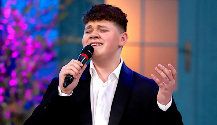 Fluturi în stomac de la Oleg Spînu! Interpretul a lansat o piesă de dragoste - VIDEO
