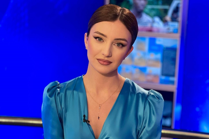 Iuliana Maranciuc a recreat unul dintre cele mai cunoscute meme-uri din online - FOTO Iuliana Maranciuc a recreat unul dintre cele mai cunoscute meme-uri din online - FOTO