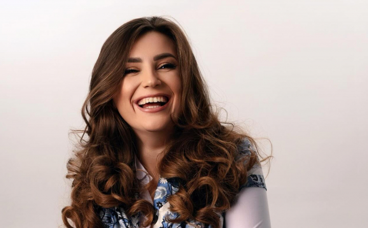 Poveste desprinsă dintr-un scenariu de film! De ce s-a căsătorit jurnalista Iuliana Mămăligă la doar o lună de relație, dar și cum au reacționat apropiații la această decizie - FOTO/VIDEO Poveste desprinsă dintr-un scenariu de film! De ce s-a căsătorit jurnalista Iuliana Mămăligă la doar o lună de relație, dar și cum au reacționat apropiații la această decizie - FOTO/VIDEO