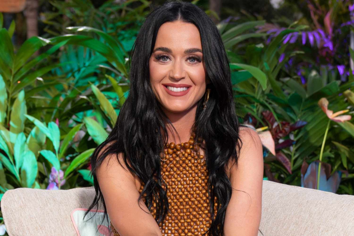 Katy Perry, apariție spectaculoasă la petrecerea Vogue World din Paris. Ce ținută a purtat - GALERIE FOTO Katy Perry, apariție spectaculoasă la petrecerea Vogue World din Paris. Ce ținută a purtat - GALERIE FOTO