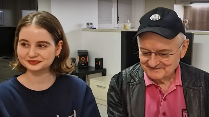 Irina Columbeanu îl ajută financiar pe Irinel Columbeanu, de luni bune. De unde provin banii pe care aceasta îi trimite lunar tatălui său: „Îmi place să lucrez”
Irina Columbeanu îl ajută financiar pe Irinel Columbeanu, de luni bune. De unde provin banii pe care aceasta îi trimite lunar tatălui său: „Îmi place să lucrez”