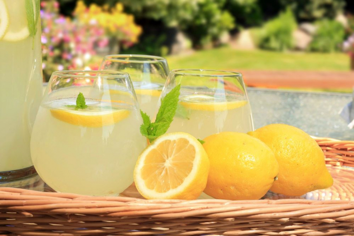 Beneficiile consumului de limonadă pentru sănătate
Beneficiile consumului de limonadă pentru sănătate