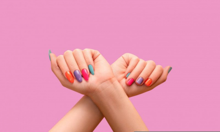 Nu se mai poartă unghiile roz! Zece manichiuri demodate pe care să le eviți în 2024 - FOTO Nu se mai poartă unghiile roz! Zece manichiuri demodate pe care să le eviți în 2024 - FOTO