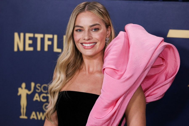 Margot Robbie este însărcinată. Actrița și soțul ei, Tom Ackerley, așteaptă primul lor copil - FOTO Margot Robbie este însărcinată. Actrița și soțul ei, Tom Ackerley, așteaptă primul lor copil - FOTO