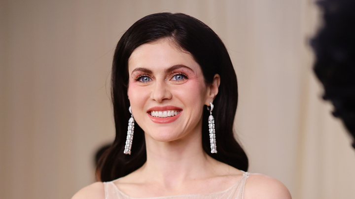 Alexandra Daddario este însărcinată. Actrița din „The White Lotus” așteaptă primul copil cu soțul ei, Andrew Form Alexandra Daddario este însărcinată. Actrița din „The White Lotus” așteaptă primul copil cu soțul ei, Andrew Form
