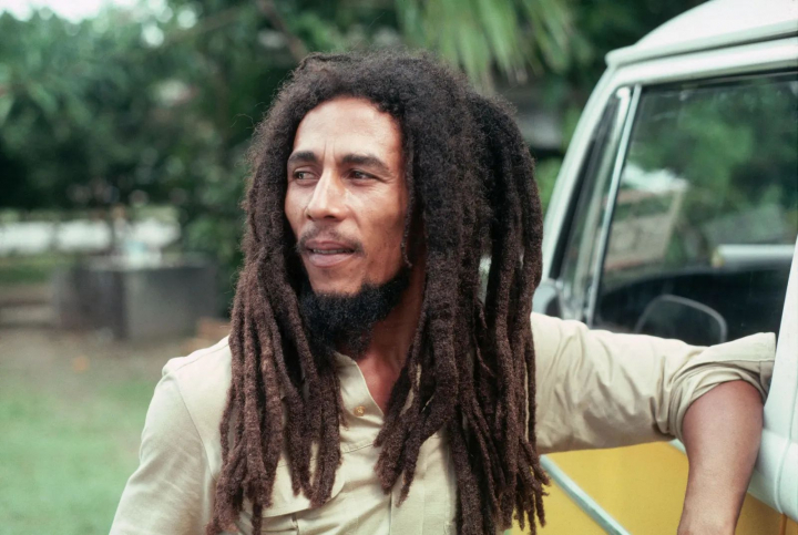 Cum a aflat Bob Marley că are cancer la 32 de ani. A încercat și tratamente alternative, dar a murit cu o ultimă dorință neîmplinită Cum a aflat Bob Marley că are cancer la 32 de ani. A încercat și tratamente alternative, dar a murit cu o ultimă dorință neîmplinită