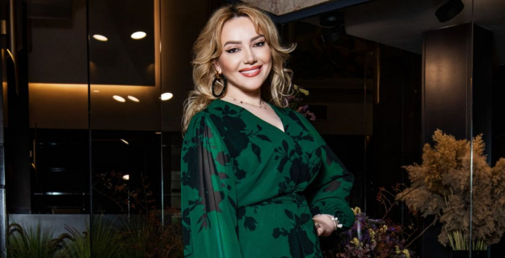 Puterea feminină! Adriana Ochișanu - dezvăluiri despre divorțul de Corneliu Botgros, independență, dar și ce sfaturi îi dă fiicei sale: „Să nu se mărite la 17 ani, așa cum am făcut-o eu” - VIDEO Puterea feminină! Adriana Ochișanu - dezvăluiri despre divorțul de Corneliu Botgros, independență, dar și ce sfaturi îi dă fiicei sale: „Să nu se mărite la 17 ani, așa cum am făcut-o eu” - VIDEO