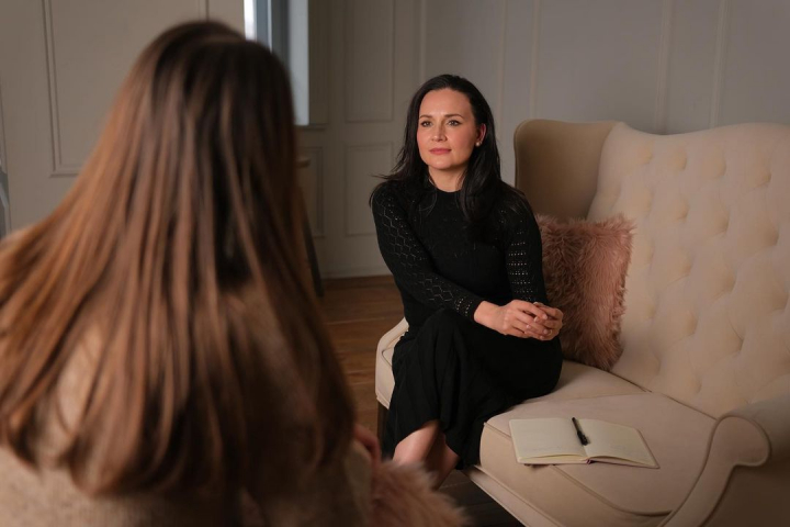 7 promisiuni care te vor face fericită ca femeie! Psihologul Lilia Dubița te ajută să te apreciezi mai mult - FOTO