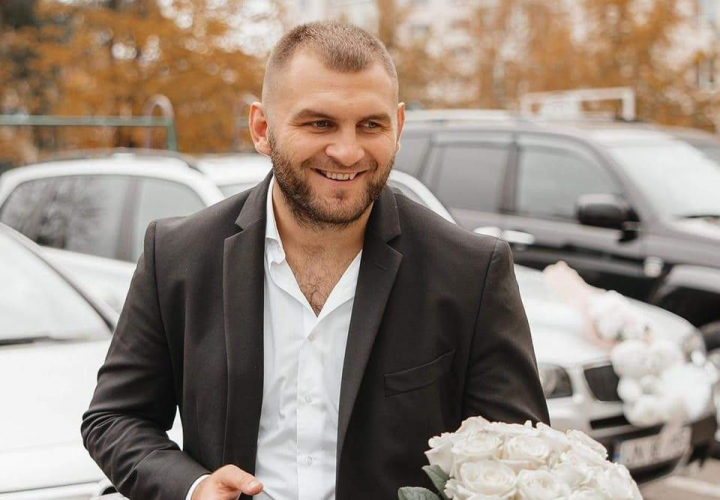 Drumul spre Paris! Povestea paralimpicului Ion Basoc: „În 2017 am început să-mi pierd brusc vederea. În câteva săptămâni de la 100% a ajuns la 2%” - VIDEO
Drumul spre Paris! Povestea paralimpicului Ion Basoc: „În 2017 am început să-mi pierd brusc vederea. În câteva săptămâni de la 100% a ajuns la 2%” - VIDEO