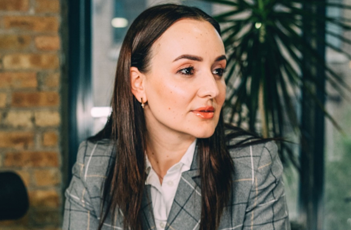 A lucrat cu unul dintre cei mai bogați oameni din lume, iar acum a revenit în Republica Moldova! Ce a determinat-o pe Virginia Graur să facă acest lucru, după 14 ani în care a locuit în Statele Unite ale Americii - VIDEO A lucrat cu unul dintre cei mai bogați oameni din lume, iar acum a revenit în Republica Moldova! Ce a determinat-o pe Virginia Graur să facă acest lucru, după 14 ani în care a locuit în Statele Unite ale Americii - VIDEO