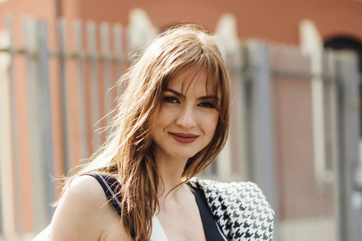 Cele mai bune trucuri de machiaj pentru o piele radiantă, la orice vârstă Cele mai bune trucuri de machiaj pentru o piele radiantă, la orice vârstă