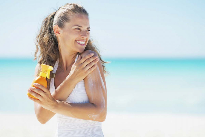 Cum să aplici corect crema de protecție solară Cum să aplici corect crema de protecție solară