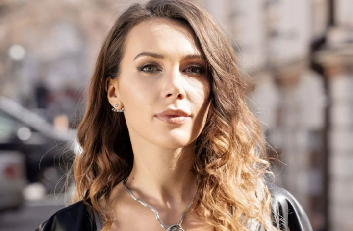 Dragostea pentru frumos i-a modelat întreaga viață! Yuliana Scutaru, designer de interior: „Frumosul a fost semănat încă de mic copil” - VIDEO Dragostea pentru frumos i-a modelat întreaga viață! Yuliana Scutaru, designer de interior: „Frumosul a fost semănat încă de mic copil” - VIDEO