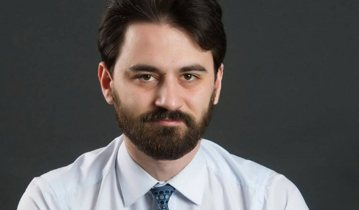 Ce înseamnă fobia socială și cum aceasta este diagnosticată? Ștefan Popov, psihoterapeut: „Persoanele cu fobie socială se tem excesiv de...” - FOTO Ce înseamnă fobia socială și cum aceasta este diagnosticată? Ștefan Popov, psihoterapeut: „Persoanele cu fobie socială se tem excesiv de...” - FOTO