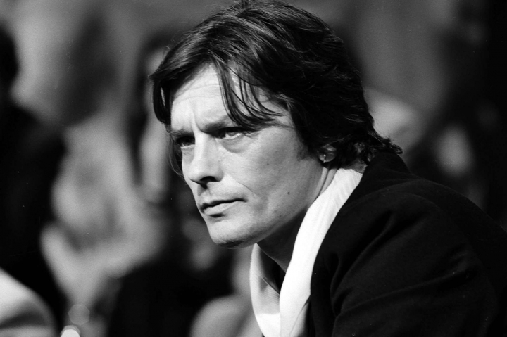 Testamentul lui Alain Delon. La cine rămâne averea impresionantă a îndrăgitului actor