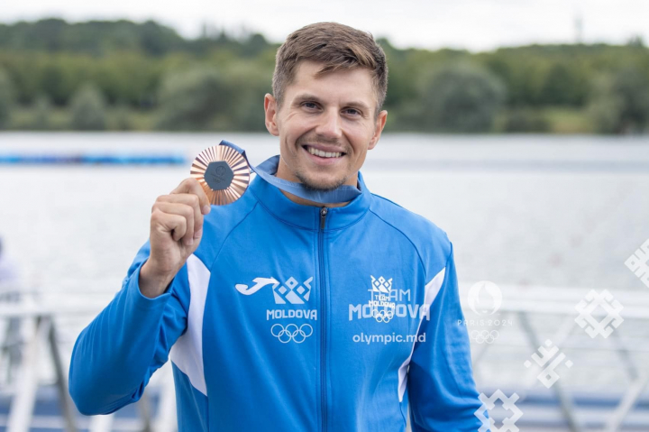 Drumul spre succes! Medaliatul olimpic Serghei Tarnovschi a plecat la Campionatul Mondial din Uzbekistan Drumul spre succes! Medaliatul olimpic Serghei Tarnovschi a plecat la Campionatul Mondial din Uzbekistan