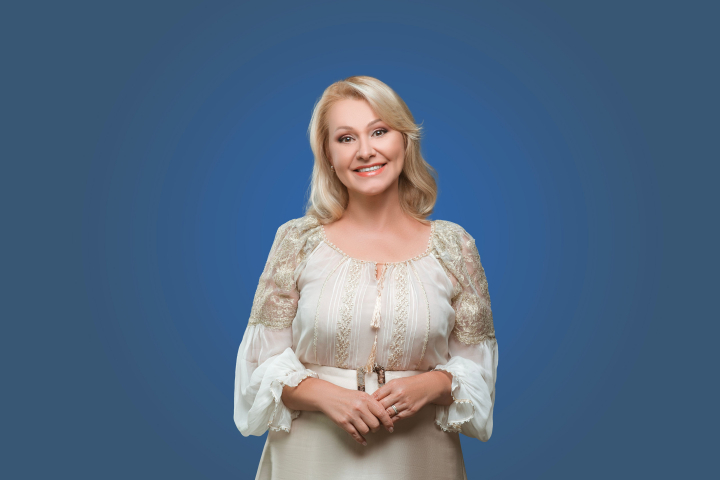 Lorena Bogza - de 25 de ani la Pro TV! Cât de mult s-a schimbat în tot acest timp: „Mă emoționez foarte tare când vorbesc despre acea perioadă” - VIDEO Lorena Bogza - de 25 de ani la Pro TV! Cât de mult s-a schimbat în tot acest timp: „Mă emoționez foarte tare când vorbesc despre acea perioadă” - VIDEO