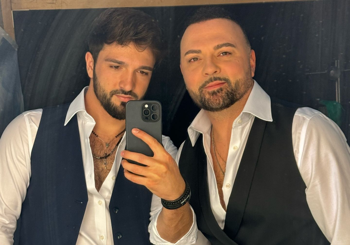 Îi recunosc oamenii de prin Piaţa Centrală pe băieţii din trupa Akord? „Sergiu Sîrbu e frumos și Igor tot” - VIDEO Îi recunosc oamenii de prin Piaţa Centrală pe băieţii din trupa Akord? „Sergiu Sîrbu e frumos și Igor tot” - VIDEO