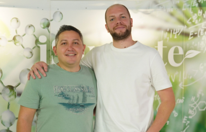 Îmbină umorul cu medicina! De ce Pavel Sîrbu și Eugen Iuhtimovschi au decis să-și facă cariere în domeniu medical - VIDEO Îmbină umorul cu medicina! De ce Pavel Sîrbu și Eugen Iuhtimovschi au decis să-și facă cariere în domeniu medical - VIDEO