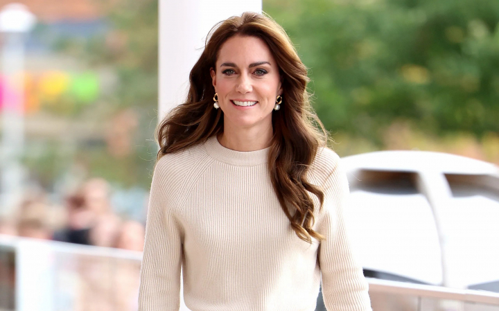 Kate Middleton şi-a terminat chimioterapia. Prințesa de Wales, imagini nemaivăzute alături de copii și de William - FOTO Kate Middleton şi-a terminat chimioterapia. Prințesa de Wales, imagini nemaivăzute alături de copii și de William - FOTO