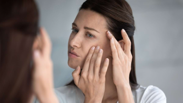 Obiceiuri care pot cauza apariția ridurilor și la care ar trebui să renunți Obiceiuri care pot cauza apariția ridurilor și la care ar trebui să renunți