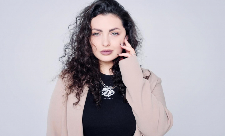 Drama din spatele imaginii perfecte! Deși este una dintre cele mai cunoscute comediante din Moldova are o poveste de viață tristă: „Am învățat la internat” - VIDEO Drama din spatele imaginii perfecte! Deși este una dintre cele mai cunoscute comediante din Moldova are o poveste de viață tristă: „Am învățat la internat” - VIDEO