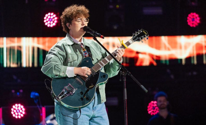 Cine e Simona Delegeanu, tânăra care l-a făcut pe Tudor Chirilă să se întoarcă după 2 secunde și să ceară un bis la Vocea României - VIDEO Cine e Simona Delegeanu, tânăra care l-a făcut pe Tudor Chirilă să se întoarcă după 2 secunde și să ceară un bis la Vocea României - VIDEO