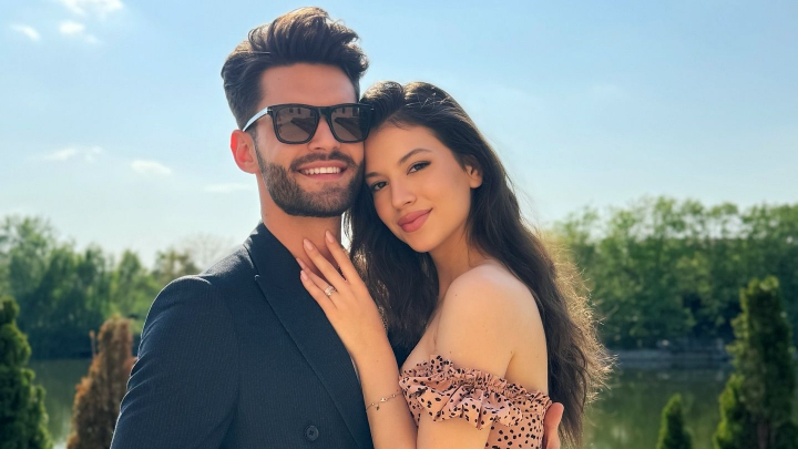 Cleopatra Stratan, mărturisiri despre momentele dificile din relația cu soțul ei, Edward Sanda: „Asta a trebuit să ne despartă…” Cleopatra Stratan, mărturisiri despre momentele dificile din relația cu soțul ei, Edward Sanda: „Asta a trebuit să ne despartă…”