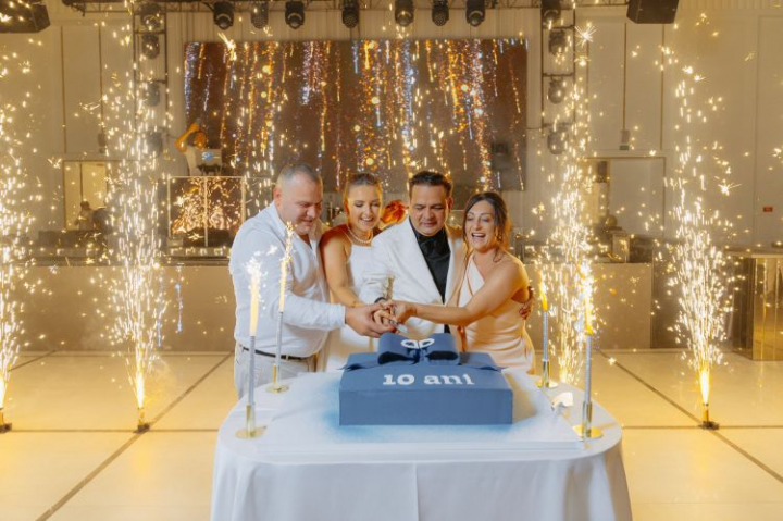 10 ani de succes! Cum a sărbătorit Centrul Stomatologic „Dentus Dentino” un deceniu de prosperitate - VIDEO 10 ani de succes! Cum a sărbătorit Centrul Stomatologic „Dentus Dentino” un deceniu de prosperitate - VIDEO